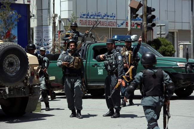 Suicide bombers strike in Afghan capital, killing 7 | iNFOnews.ca CP269738825