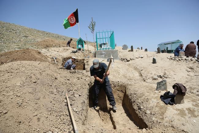 The Latest: Taliban kill 2 Afghan police, capture 6 troops | iNFOnews.ca