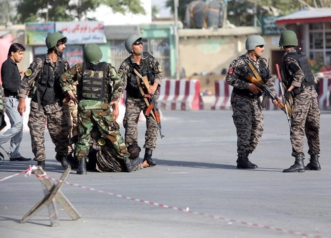 Suicide bombing in Kabul kills 14, Afghanistan's VP unharmed | iNFOnews.ca