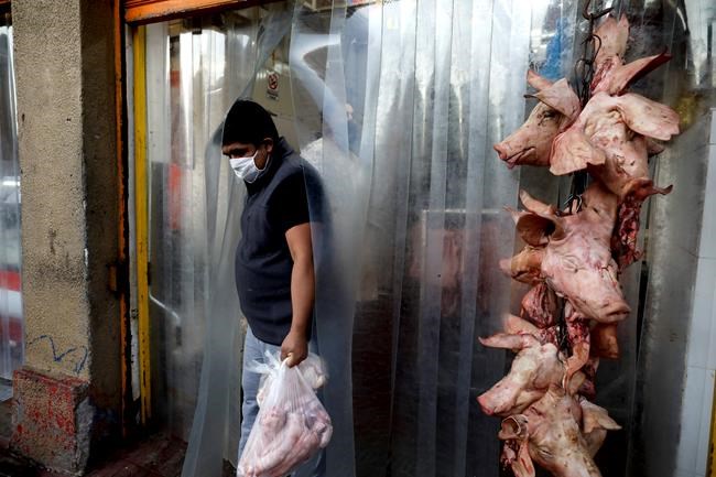 Some US producers, states reopening amid political pressure | iNFOnews.ca