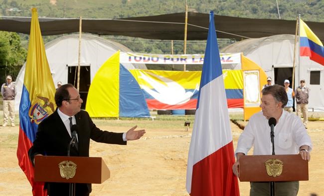 French president meets with leftist rebels in Colombia | iNFOnews.ca