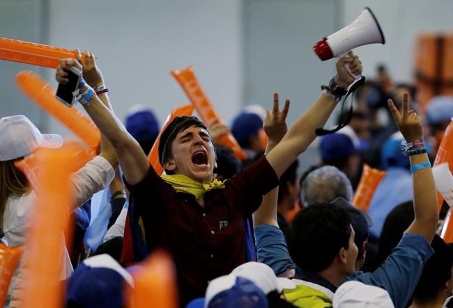 Dismayed Colombians weigh uneasy options in runoff race | iNFOnews.ca