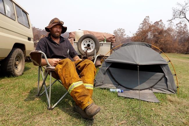 Australian village scorched by wildfires struggles with loss | iNFOnews.ca Australian village scorched by wildfires struggles with loss | iNFOnews.ca