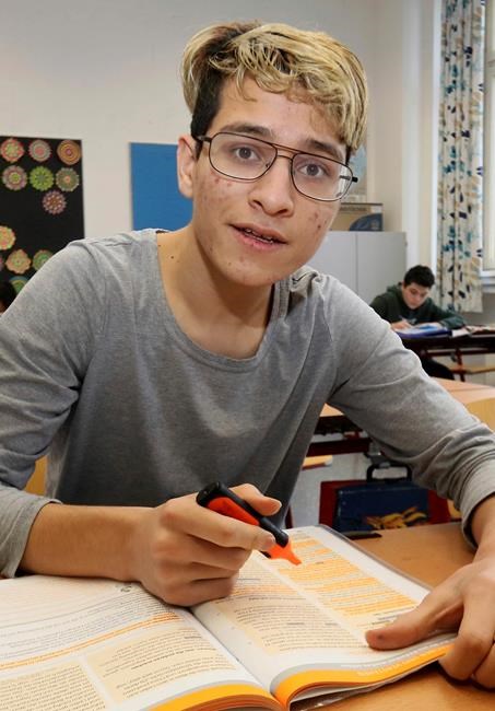 Refugee teens in Austrian schools straddle different worlds | iNFOnews.ca