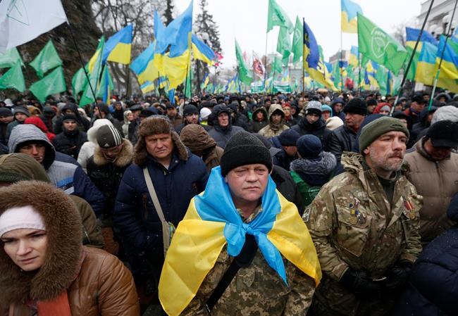 Ukraine backs more sanctions against Russia in passport spat | iNFOnews.ca