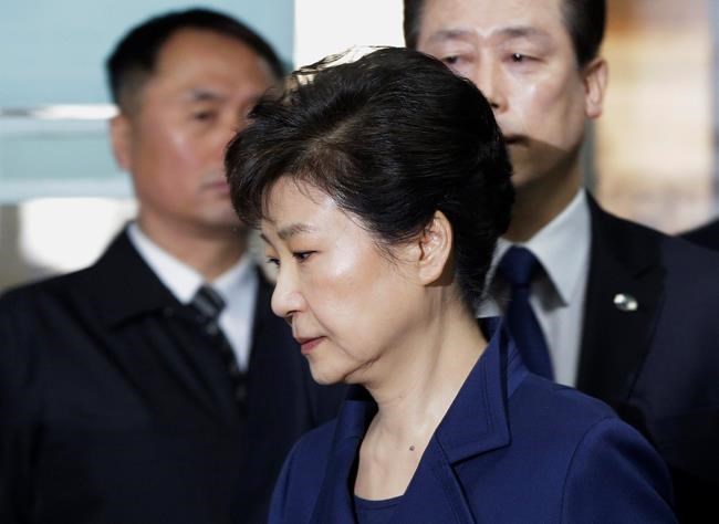 South Korean prosecutors expect to indict Park next Monday | iNFOnews.ca