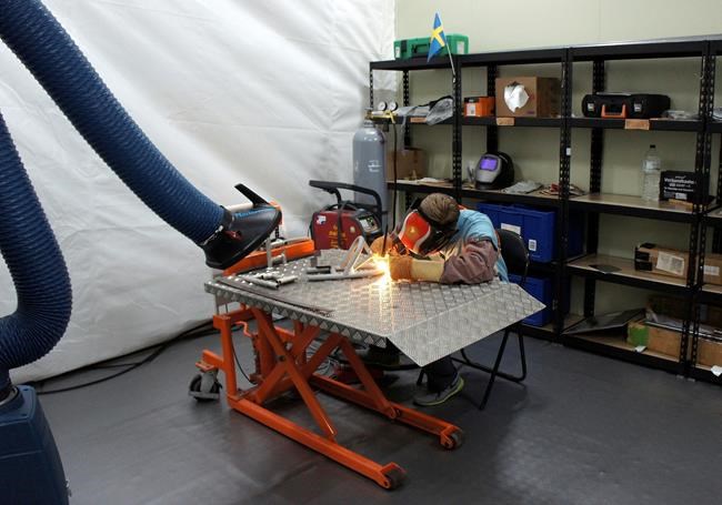 Repair shop integral part of competition at Paralympics | iNFOnews.ca
