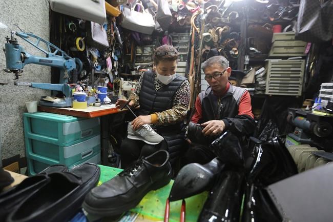 S Korean cobbler hopes donation gives 'strength and courage' | iNFOnews.ca