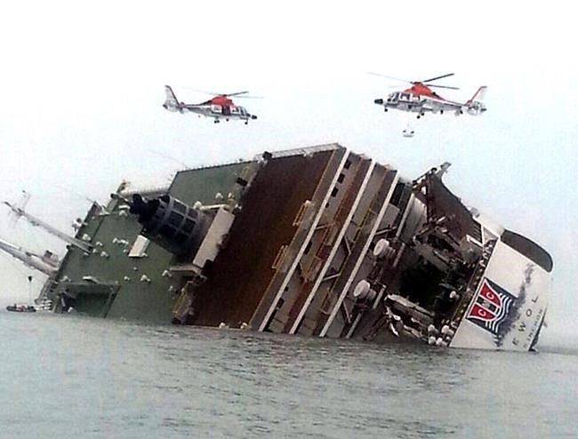 Tour boat sinking revives memories of SKorea ferry disaster | iNFOnews.ca Tour boat sinking revives memories of SKorea ferry disaster | iNFOnews.ca