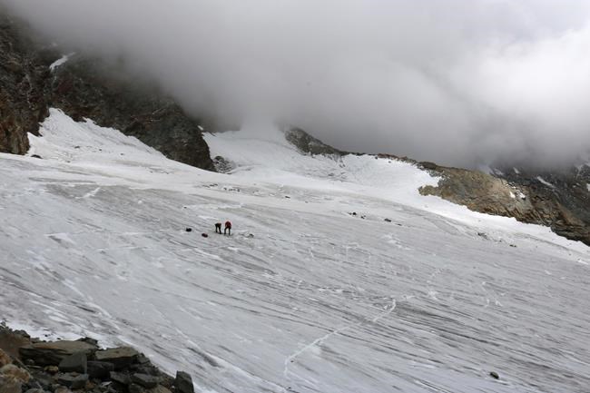 German hiker missing since 1987 found in Swiss glacier | iNFOnews.ca
