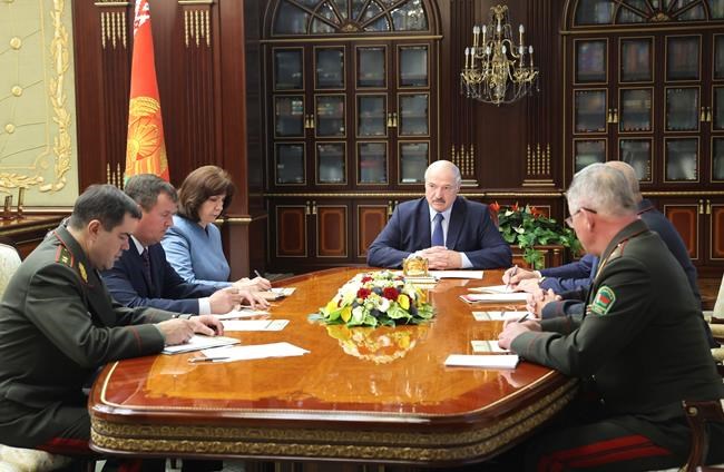 Belarus detains 33 Russian contractors ahead of election | iNFOnews.ca