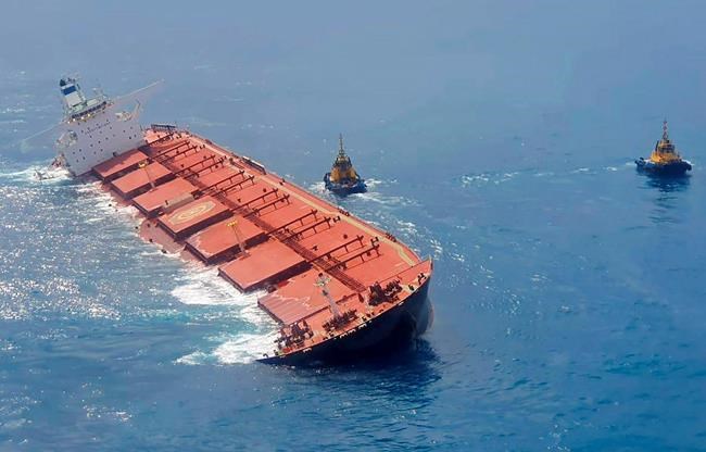 Grounded cargo ship causes oil off Brazilian coast | iNFOnews.ca