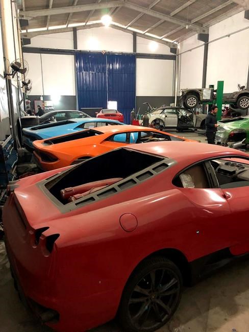 Phony Ferraris, 'Shamborghinis' seized at Brazil factory | iNFOnews.ca