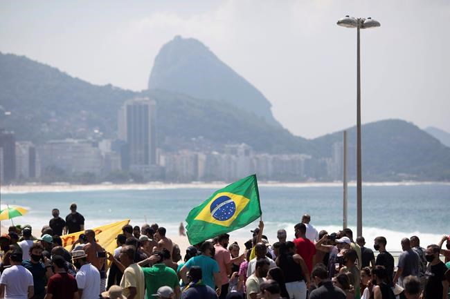 Many Brazilians disregard the pleas to stay at home | iNFOnews.ca Many Brazilians disregard the pleas to stay at home | iNFOnews.ca