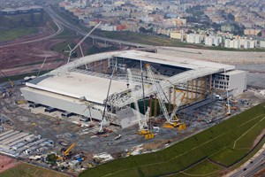 Constructors say roof of Sao Paulo stadium won't be fully finished for World Cup opener | iNFOnews.ca CP28395583