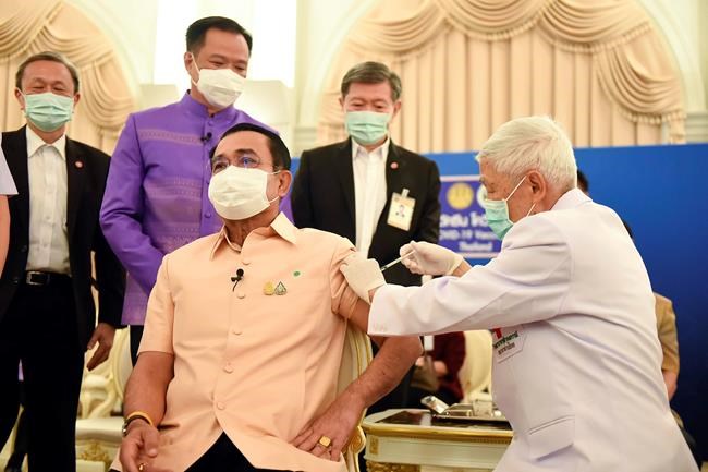 Thai PM gets AstraZeneca jab, 1 Asian country suspends | iNFOnews.ca