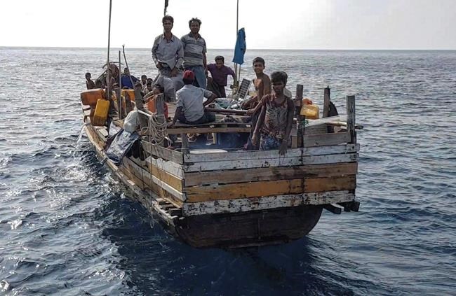 Malaysia set to intercept boat said to be carrying Rohingya | iNFOnews.ca Malaysia set to intercept boat said to be carrying Rohingya | iNFOnews.ca