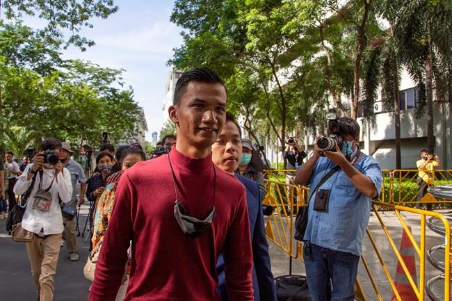 2 top Thai pro-democracy protesters released from jail | iNFOnews.ca