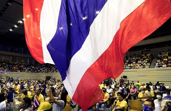Thai royalists rally in riposte to anti-government movement | iNFOnews.ca Thai royalists rally in riposte to anti-government movement | iNFOnews.ca