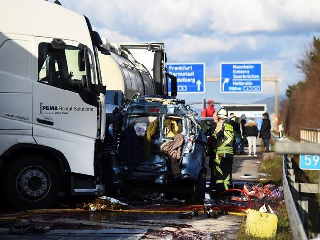 4 killed after truck rear-ends cars on German highway | iNFOnews.ca CP1173634015
