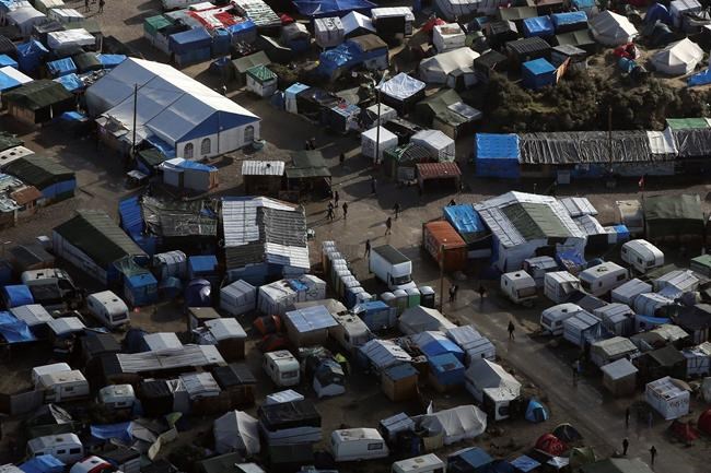 14 migrant children arriving in UK from Calais migrant camp | iNFOnews.ca