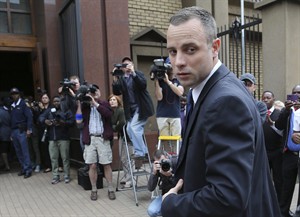 Neighbour of Oscar Pistorius testifies at his murder trial | iNFOnews.ca CP28259197