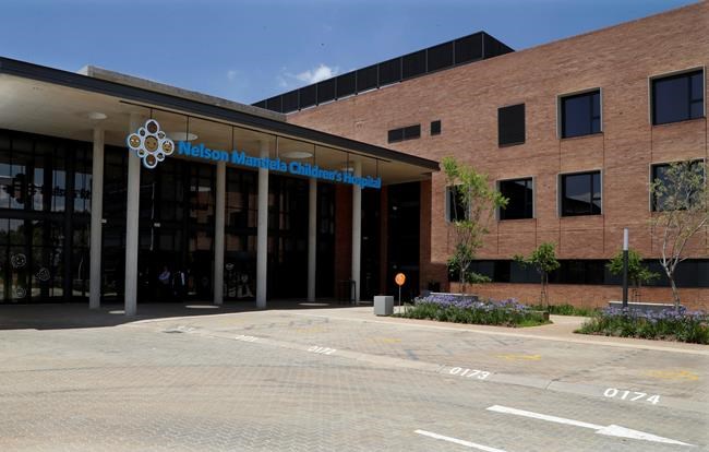 Mandela Children's Hospital opens in Johannesburg | iNFOnews.ca CP322410858