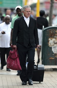 Pistorius trial: Defence says phone messages show athlete and girlfriend were affectionate | iNFOnews.ca