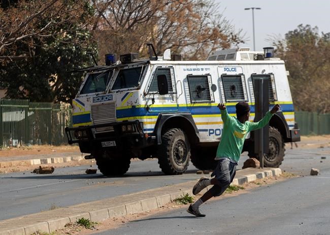 South Africa police accused of abuse after teen is killed | iNFOnews.ca
