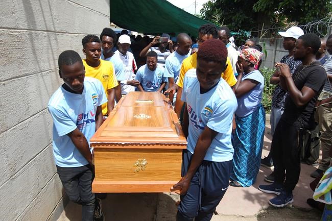 'I've been robbed by the state:' Zimbabwe, in chaos, mourns | iNFOnews.ca 'I've been robbed by the state:' Zimbabwe, in chaos, mourns | iNFOnews.ca