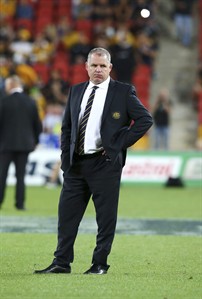 Ewen McKenzie quits as Wallabies coach immediately after Bledisloe Cup loss to New Zealand | iNFOnews.ca Ewen McKenzie quits as Wallabies coach immediately after Bledisloe Cup loss to New Zealand | iNFOnews.ca