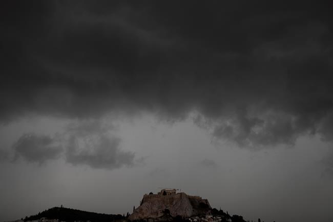 Greece: Search continues for 6 still missing in flash floods | iNFOnews.ca Greece: Search continues for 6 still missing in flash floods | iNFOnews.ca