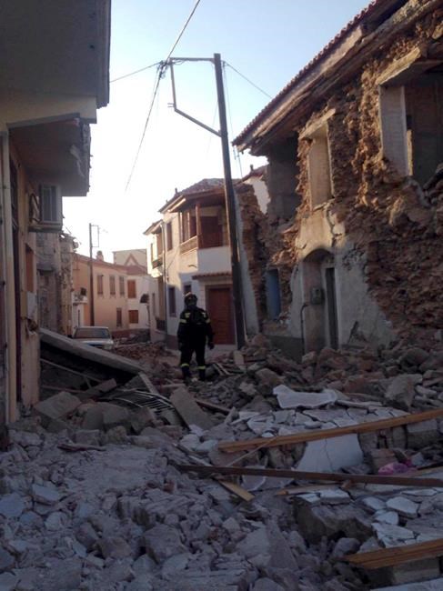 Quake kills woman, guts houses on Greek island of Lesbos | iNFOnews.ca