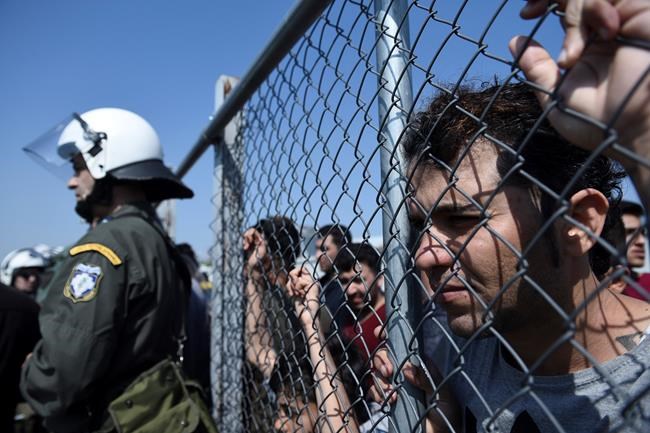 Migrants planning border push clash with police in Greece | iNFOnews.ca