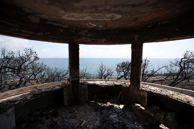 Cries for help at sea: Fisherman describes Greek fire rescue | iNFOnews.ca Cries for help at sea: Fisherman describes Greek fire rescue | iNFOnews.ca