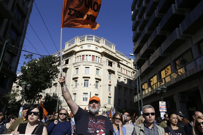 Public services grind to halt in Greek general strike; brief clashes break out during march | iNFOnews.ca CP35291181