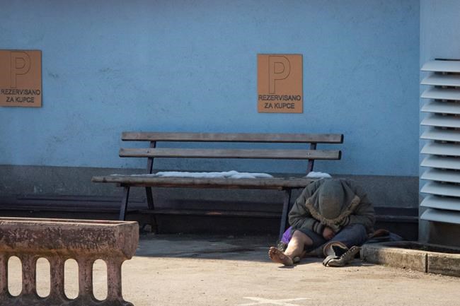 Struggling Bosnia sees infection surge in migrants, refugees | iNFOnews.ca Struggling Bosnia sees infection surge in migrants, refugees | iNFOnews.ca
