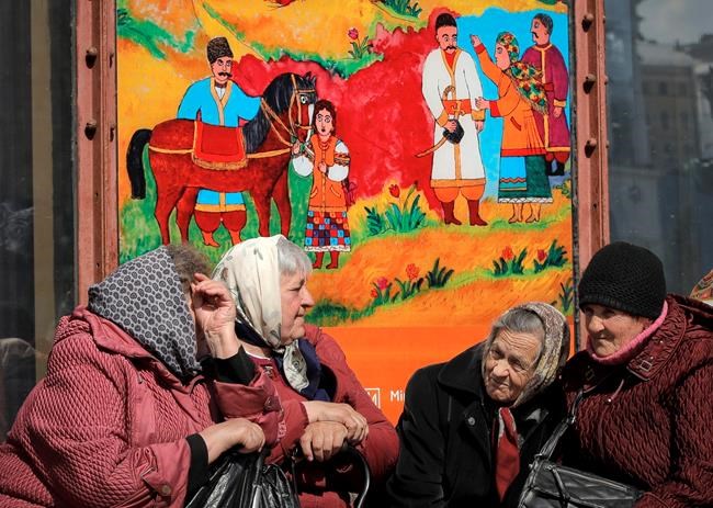 Ukraine's presidential candidate pledges NATO referendum | iNFOnews.ca Ukraine's presidential candidate pledges NATO referendum | iNFOnews.ca