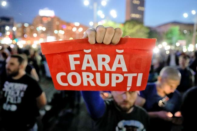 Romania: More than 1K protest move to ease off on corruption | iNFOnews.ca CP646350131