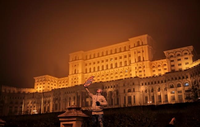 On national holiday, Romanians plan to protest justice laws | iNFOnews.ca CP593820019