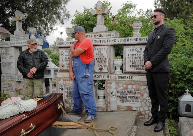 Romanian tourist who died during London attack is buried | iNFOnews.ca Romanian tourist who died during London attack is buried | iNFOnews.ca
