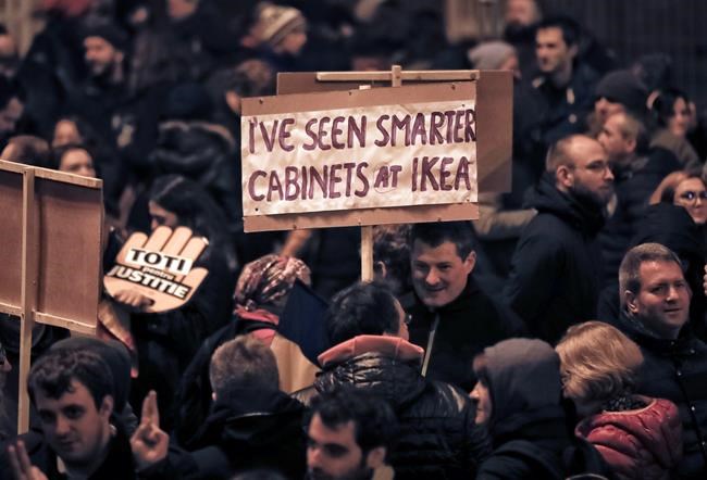 Romanian leaders reject US criticism of legal proposals | iNFOnews.ca