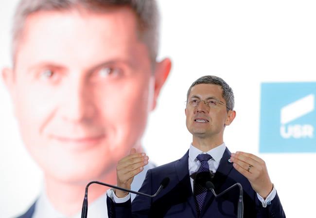 Romania's presidential election eclipsed by political crisis | iNFOnews.ca