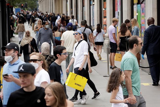 'We've missed it': Long lines form outside shops in England | iNFOnews.ca 'We've missed it': Long lines form outside shops in England | iNFOnews.ca