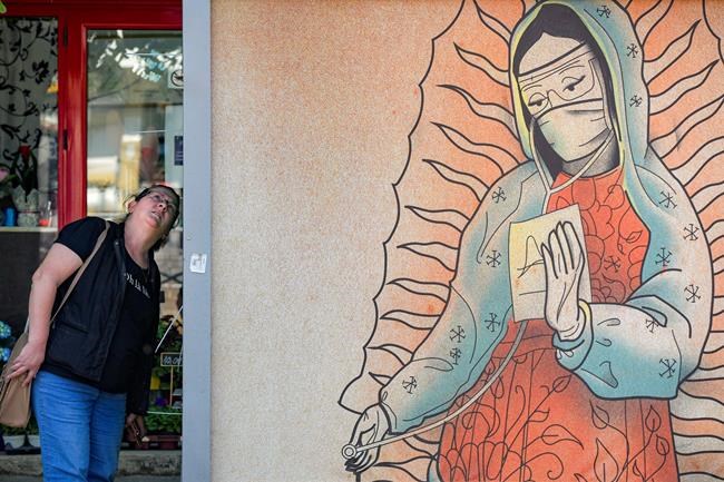 Romania: Orthodox Church blasts posters of doctors as saints | iNFOnews.ca Romania: Orthodox Church blasts posters of doctors as saints | iNFOnews.ca