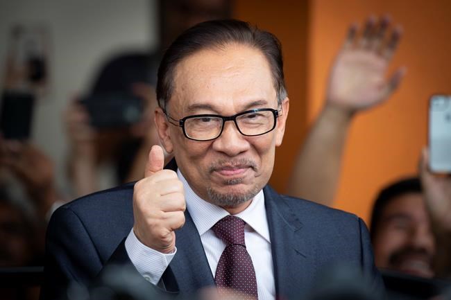 Malaysia's reformist icon Anwar freed, given royal pardon | iNFOnews.ca Malaysia's reformist icon Anwar freed, given royal pardon | iNFOnews.ca