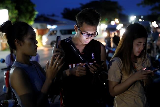Amid jubilation, 4 more boys rescued from flooded Thai cave | iNFOnews.ca Amid jubilation, 4 more boys rescued from flooded Thai cave | iNFOnews.ca