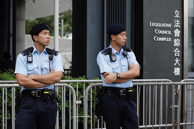 Police, protesters face off ahead of Hong Kong law debate | iNFOnews.ca