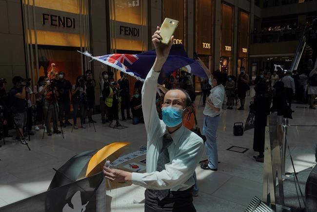 Hong Kong blocks Tiananmen vigil; rush on for UK passports | iNFOnews.ca