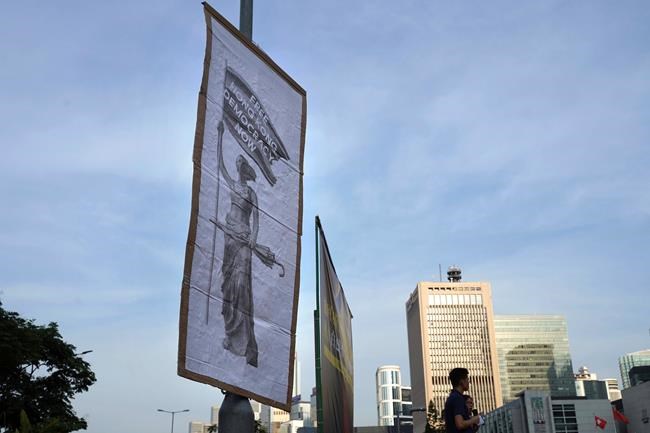 Unions target Cathay Pacific airline in Hong Kong protest | iNFOnews.ca